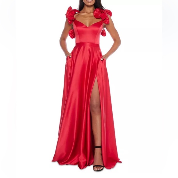 NWT. B Darlin's gorgeous satin red gown with pockets - Picture 3 of 15